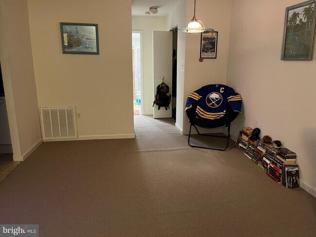 Foto del edificio - 5610 Bloomfield Dr