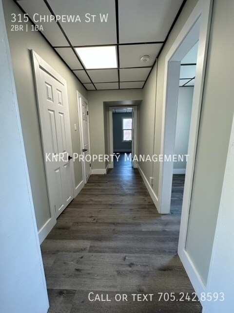 Photo du bâtiment - Two Bedroom plus small office Apartment