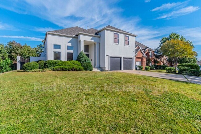Building Photo - 961 Kingwood Cir