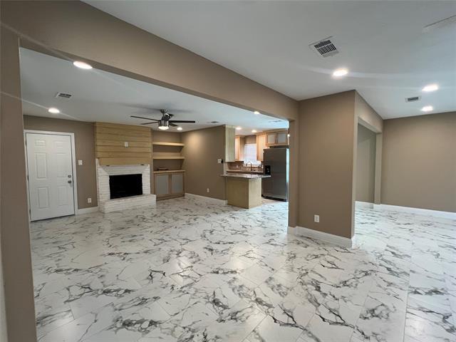 Foto del edificio - 418 E Spring Valley Rd