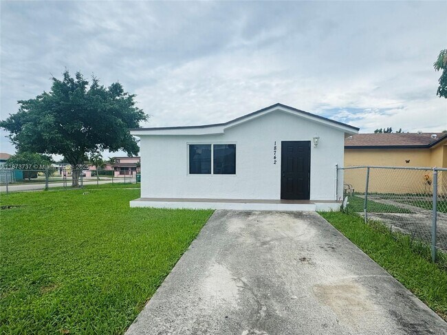 Foto del edificio - 18742 SW 113th Ave