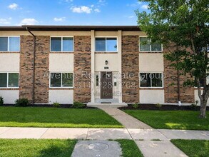 Building Photo - 21 Pretoria Dr
