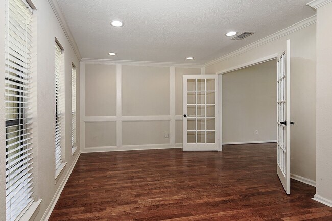 Foto del edificio - 27 Berryfrost Ln