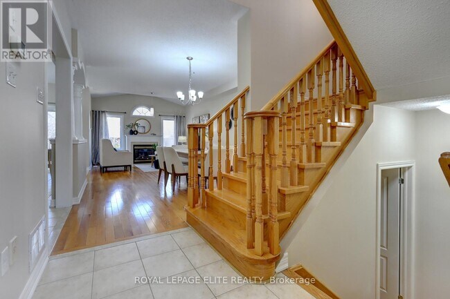 Building Photo - 2437 Hilda Dr