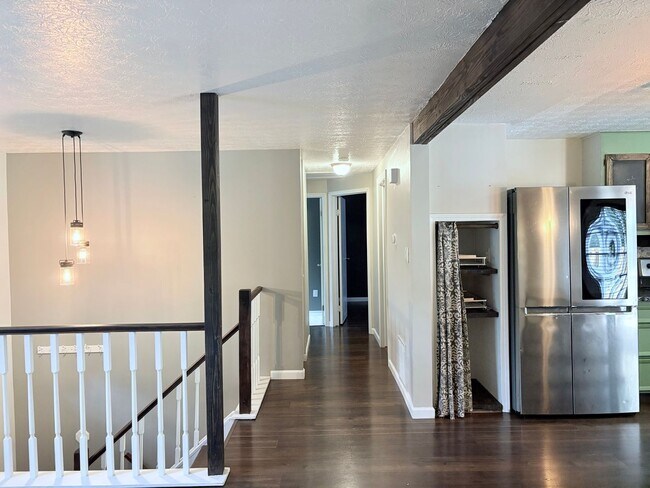 Foto del edificio - 7309 Schoolcraft Ln