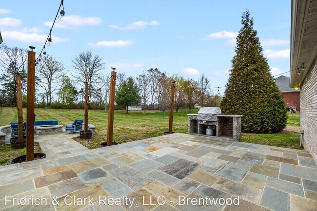 Building Photo - 3 br, 2 bath House - 3424 Clegg Dr
