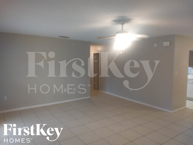 Foto del edificio - 3109 22nd Ave W