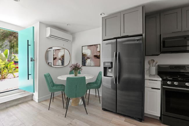 Building Photo - 1023 Tremont St