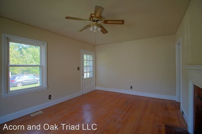 Building Photo - 2 br, 1 bath House - 1004 Portland St.