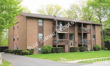 Building Photo - 913 Brookfield Dr