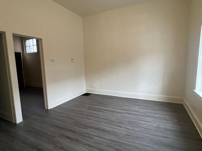 Foto del edificio - 830 E Prospect St