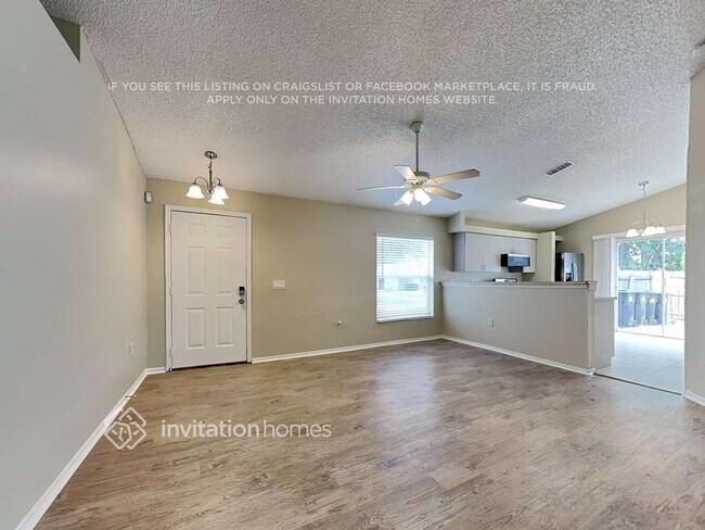 Building Photo - 1028 Vista Palma Way