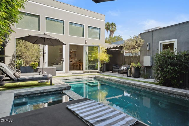Building Photo - 329 Westbourne Dr