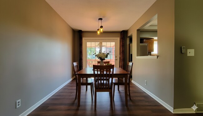Foto del edificio - Josephine (Millard Highlands South)