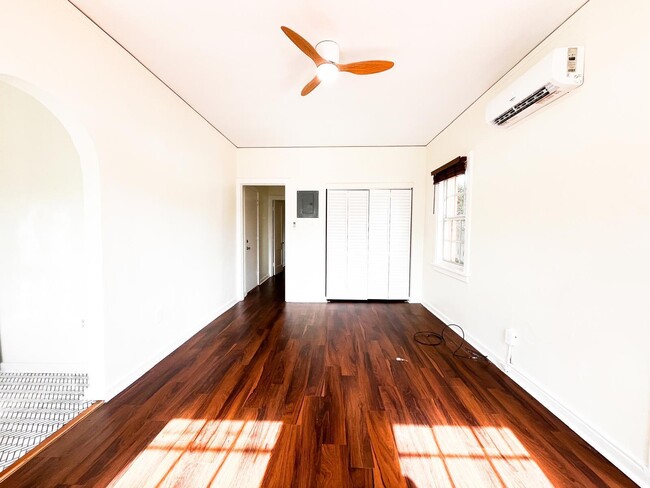 Foto del edificio - 623 Park Pl