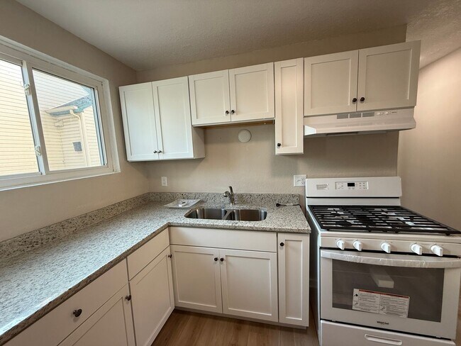 Foto del edificio - 2606 E Hennepin Ave