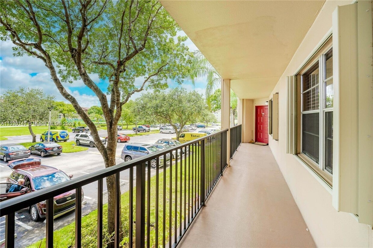 12600 SW 5th Ct Unit 213L, Pembroke Pines, FL 33027 Condo for Rent in Pembroke Pines, FL