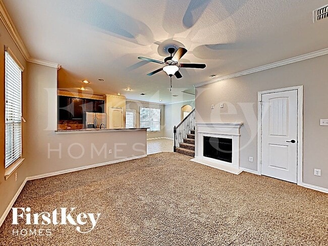 Foto del edificio - 16045 Crosslake Ct