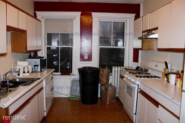 Primary Photo - 477 Park Dr