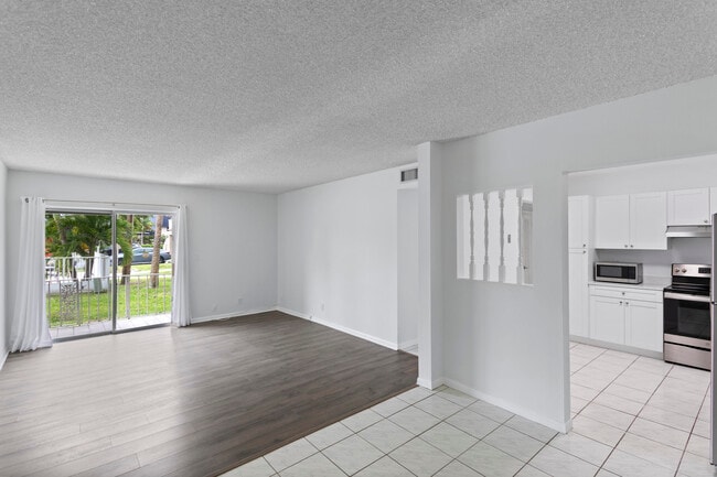 Foto del edificio - 495 SE 8th St