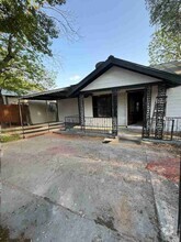 Building Photo - 448 Pace St