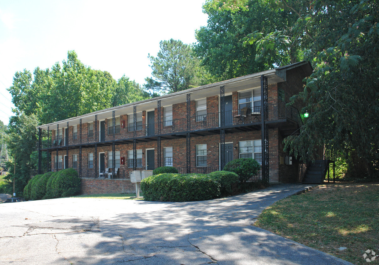 Primary Photo - Lenox Hills Apartments