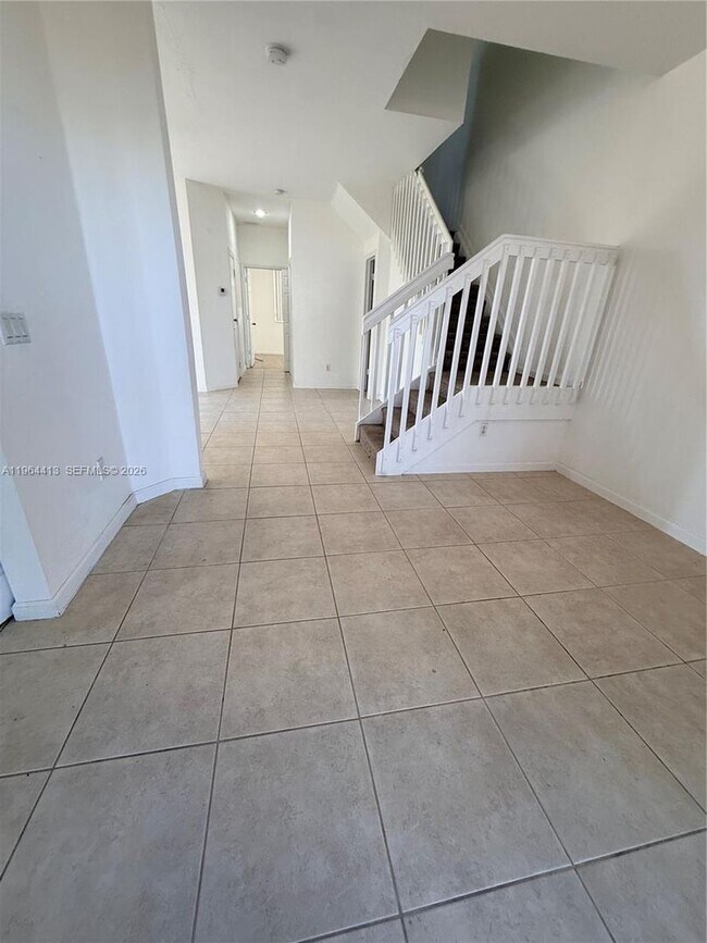 Foto del edificio - 2117 NE 7th St