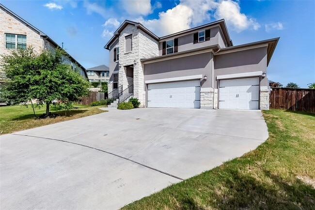Building Photo - 5520 La Canada Wy