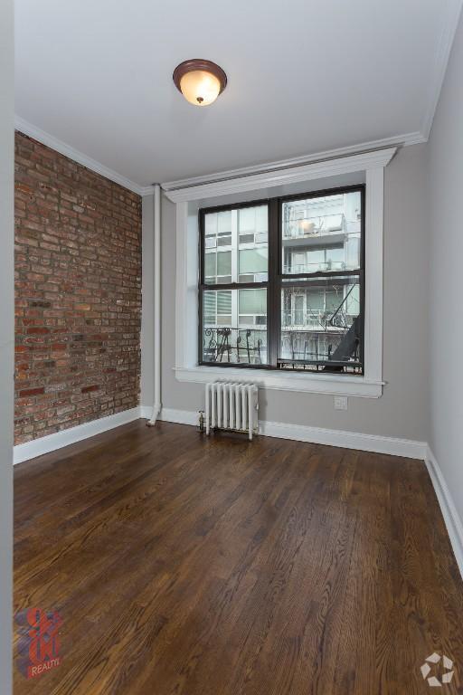 Building Photo - 432 E 13th St