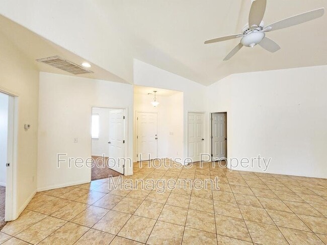 Foto del edificio - 1229 Bourbon St