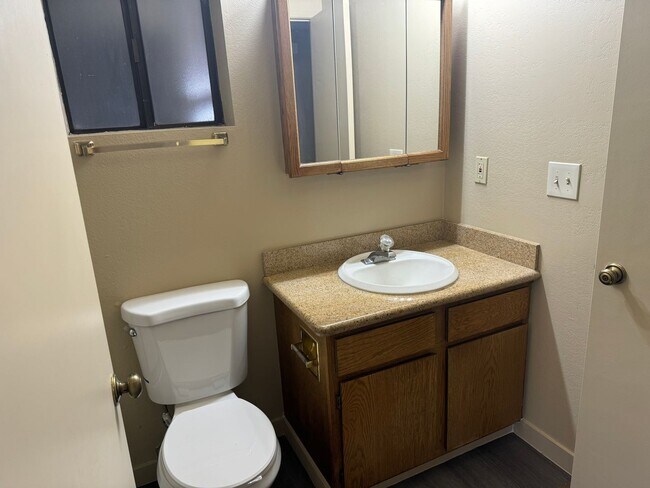 Building Photo - Caliente 4-plex