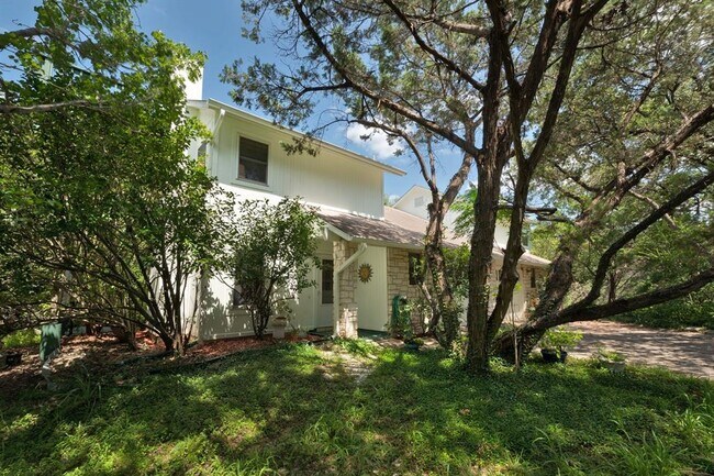 Foto del edificio - 10006 Wildflower Ln