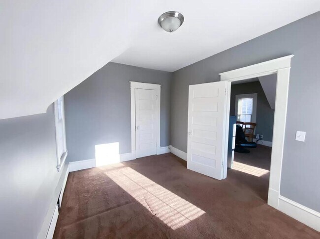 Foto del edificio - 1811 Jackson St NE
