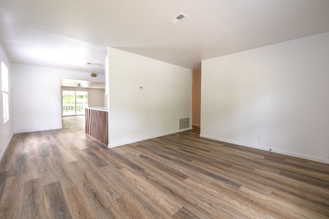 Foto del edificio - 199 Sunset Dr S