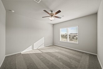 Building Photo - 15015 Almeece St