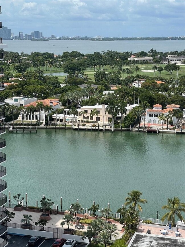 Building Photo - 5701 Collins Ave