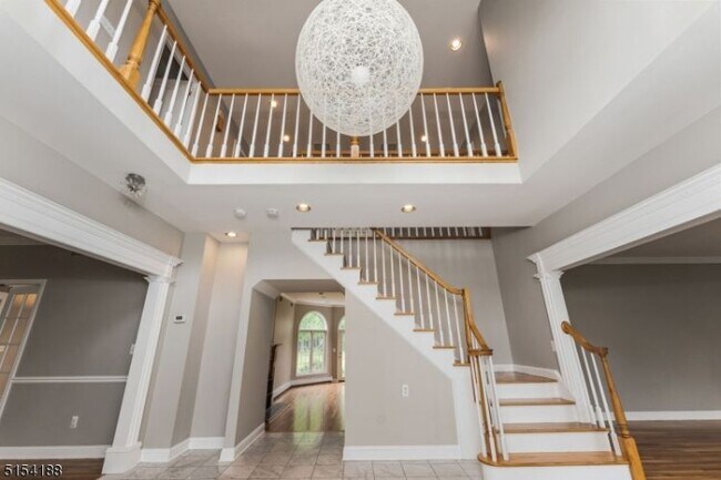 Building Photo - 16 Quail Run