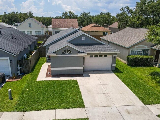 Foto del edificio - 6641 Summer Haven Dr