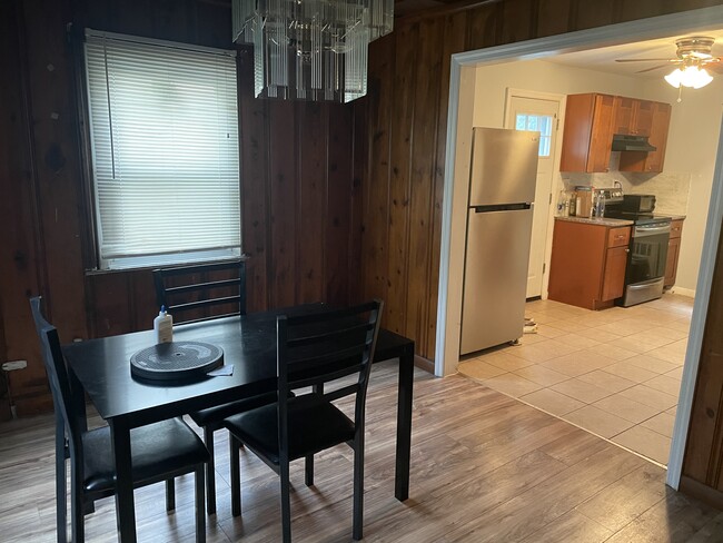 Dining room - 976 Jerusalem Ave