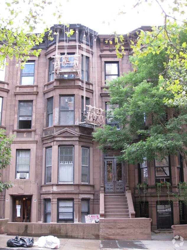 Foto del edificio - 896 Union St
