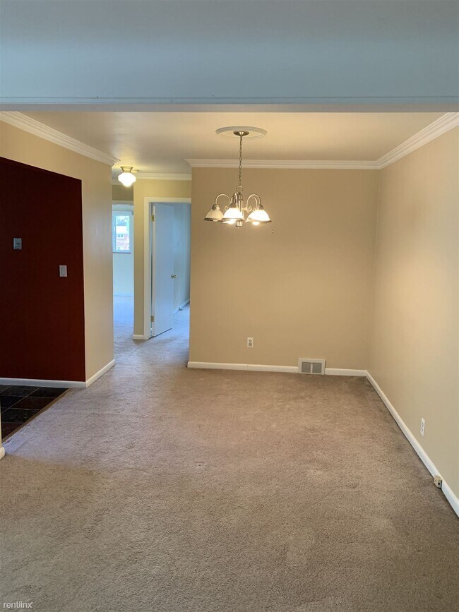 Building Photo - 2 br, 1.5 bath Condo - 449 N Eton St