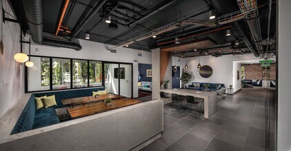 Building Photo - Fusion Encore Hollywood