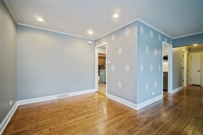 Foto del edificio - 1109 Whitfield Rd