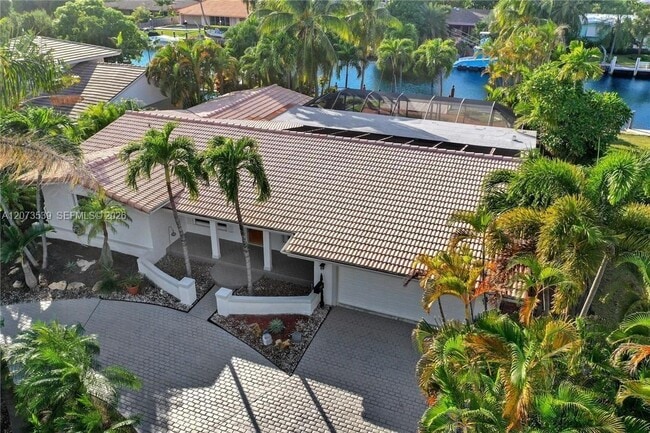 Building Photo - 612 Hibiscus Dr