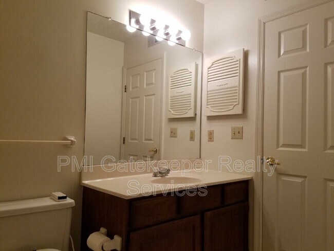 Foto del edificio - 10555 Montgomery Rd