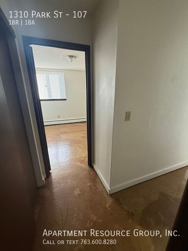 Foto del edificio - 1310 N Park St