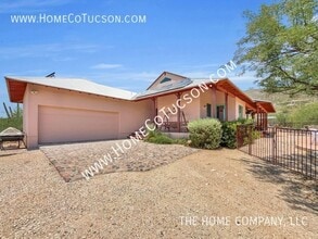 Building Photo - 12235 E Horsehead Rd