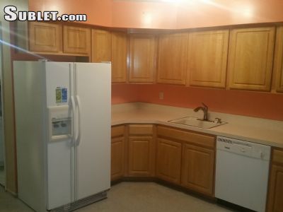 Building Photo - 206 Pond Way