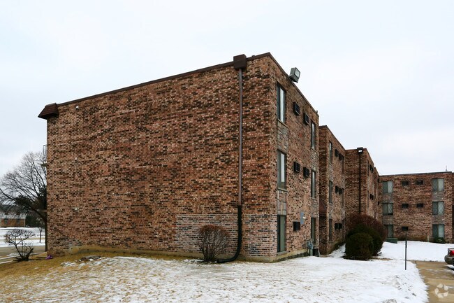 Foto del edificio - 651 N Swift Rd