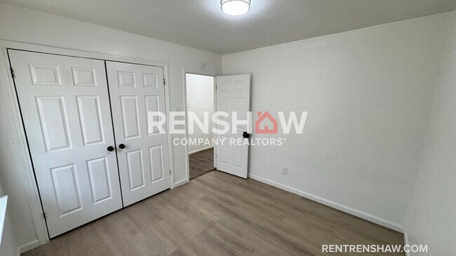 Foto del edificio - 285 Lucy Ave